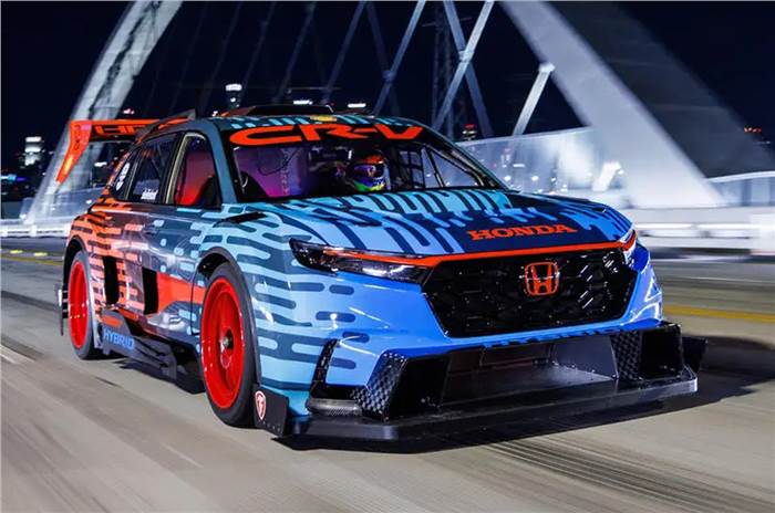 Honda CR-V hybrid gets 811hp track makeover